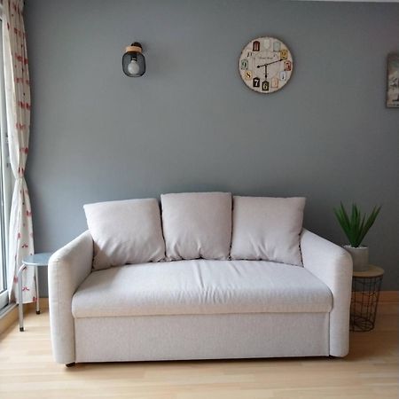 סן-לארי-סולאן Appartement Dans Une Residence Calme מראה חיצוני תמונה