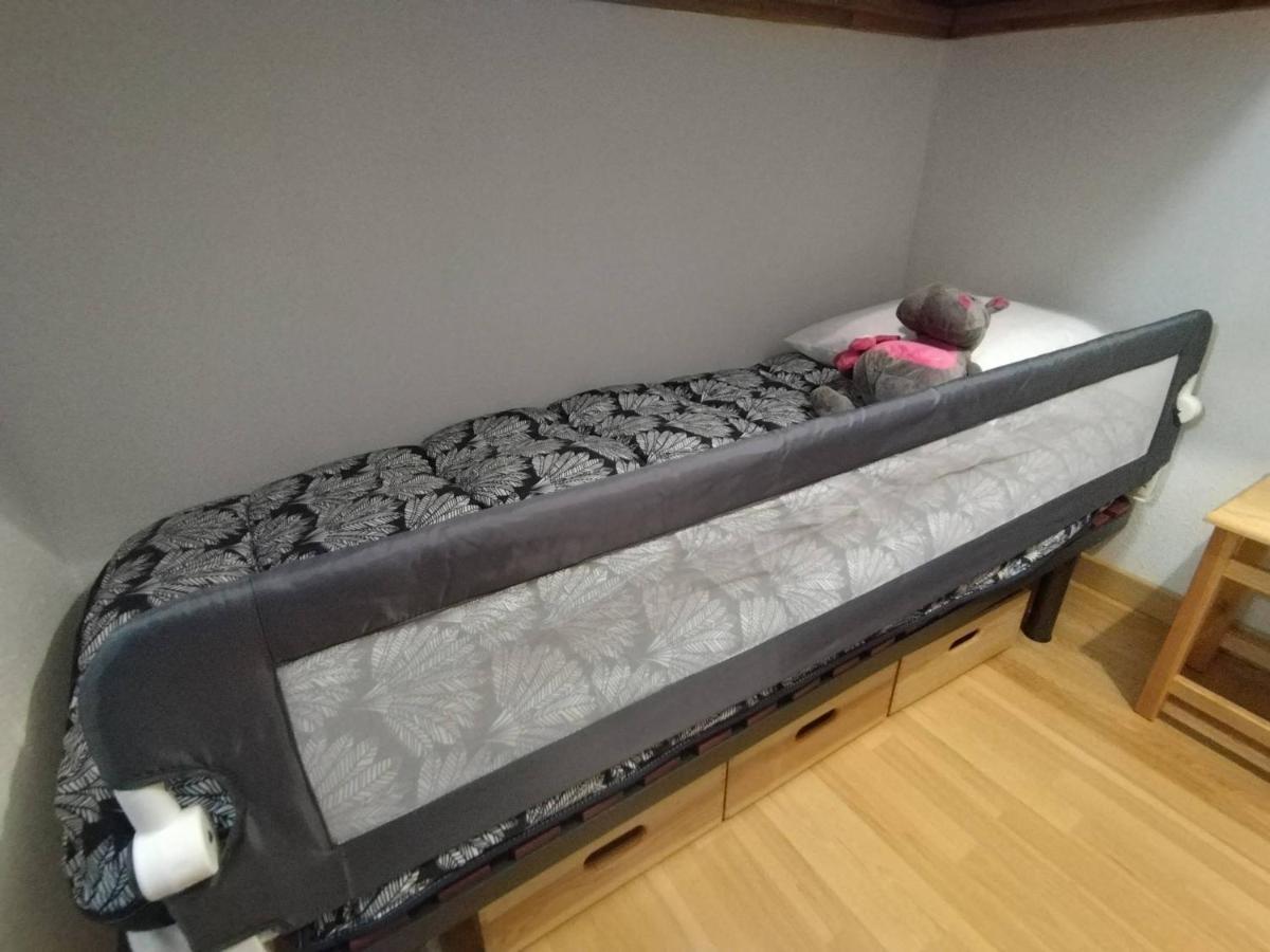 סן-לארי-סולאן Appartement Dans Une Residence Calme מראה חיצוני תמונה
